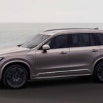 Volvo XC90 2-26: retocado, SUV mostra porque ainda é ótimo no asfalto