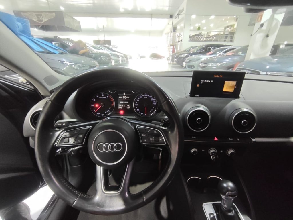Audi A3 AMBIENTE TIPTRONIC