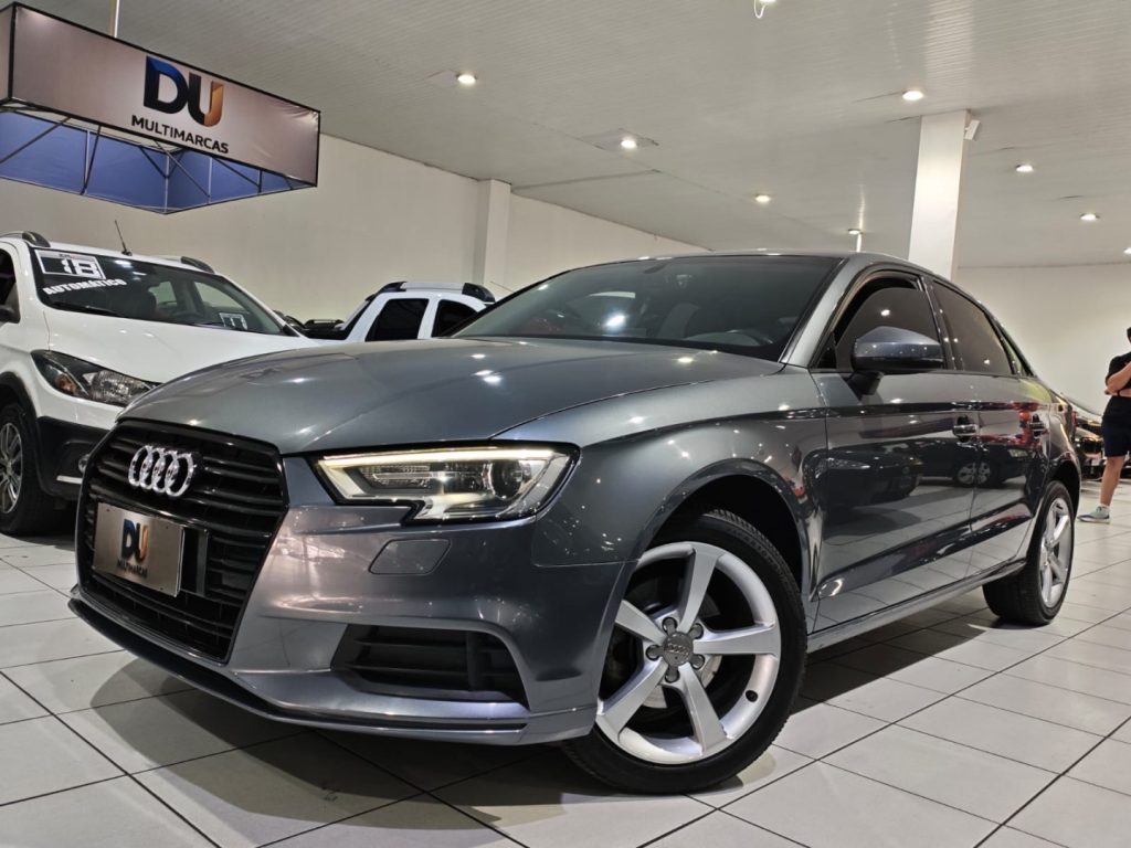 Audi A3 AMBIENTE TIPTRONIC