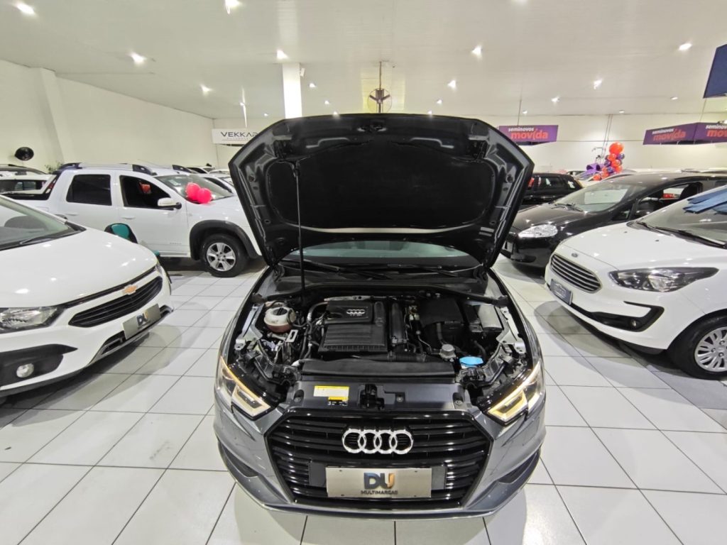 Audi A3 AMBIENTE TIPTRONIC